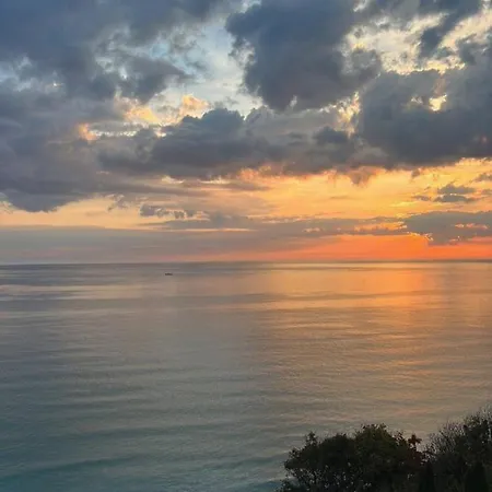 Front Luxurious Two Bedroom *